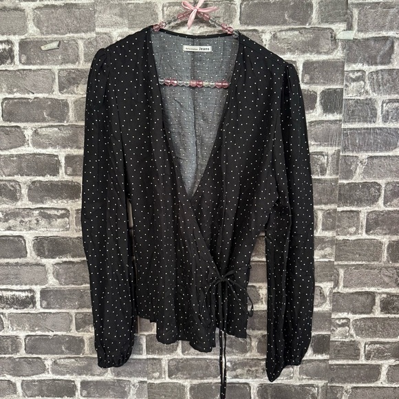 REFORMATION Alaina Wrap Top Ditto Dot Black White Polka Dot Print blouse shirt - Picture 2 of 13